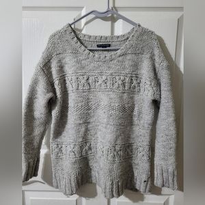 ⭐️ American Eagle Outfitters Knit Sweater Medium